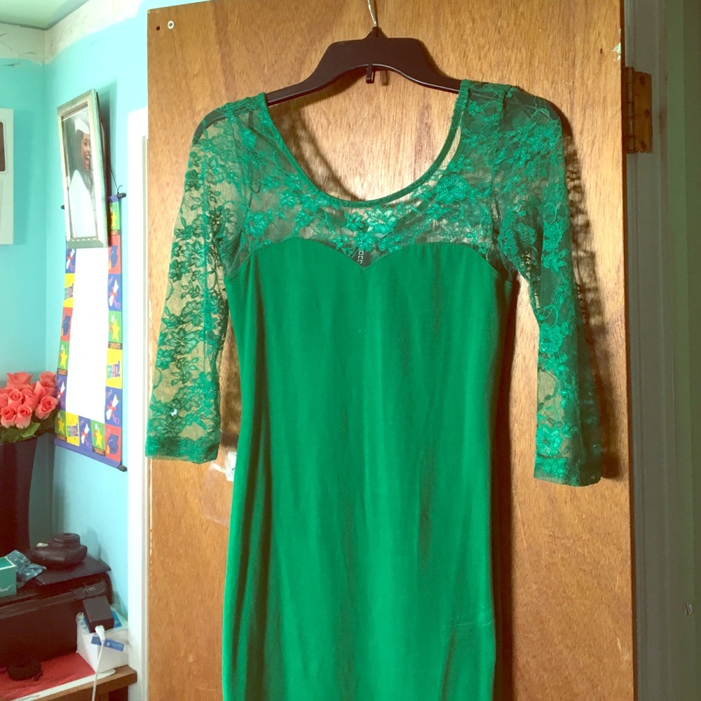 Green H&m dress size 6 S/M!