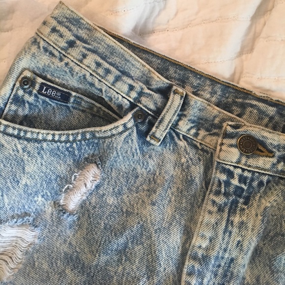 Urban Outfitters jean shorts - Picture 5 of 5