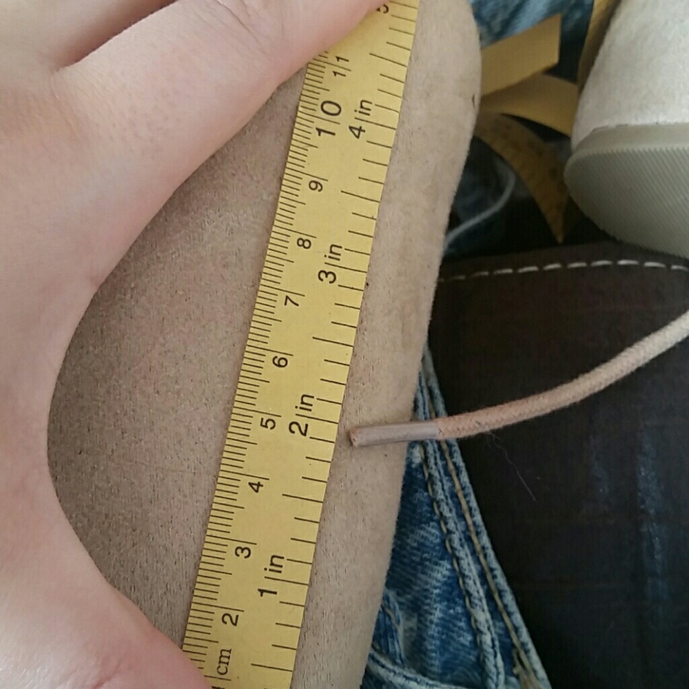 Spring Cleaning!!!! Cute booties - Picture 5 of 5