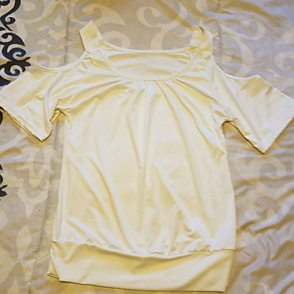 White causal blouse
