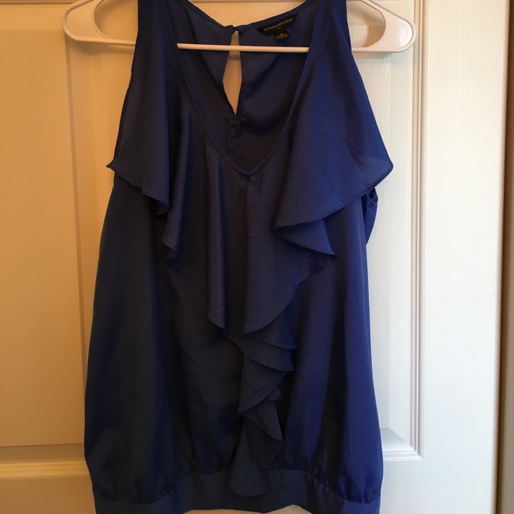 SOLD 🚫 Banana republic ruffle top 💙💙 - Picture 5 of 5