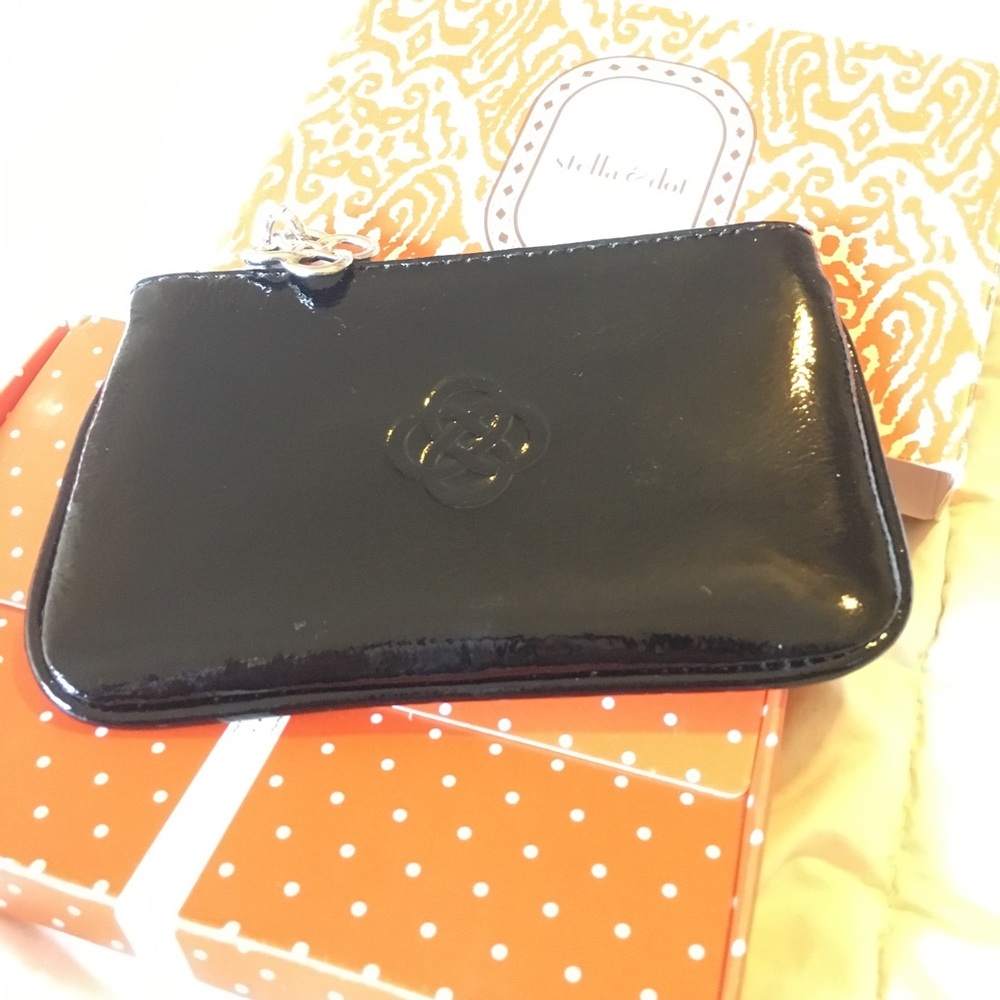 Stella & Dot black Soho key pouch