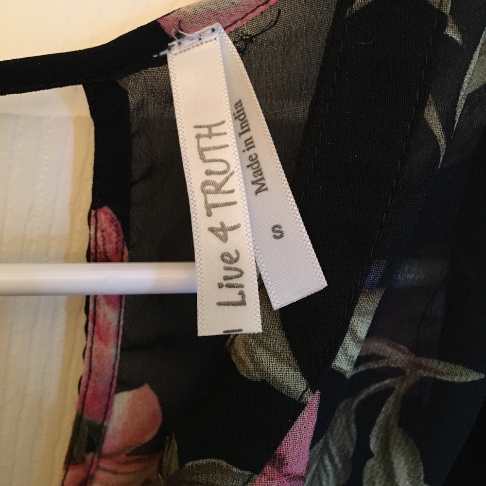 Floral Sheer Blouse - Picture 6 of 6