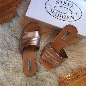 Steve Madden rose gold slides