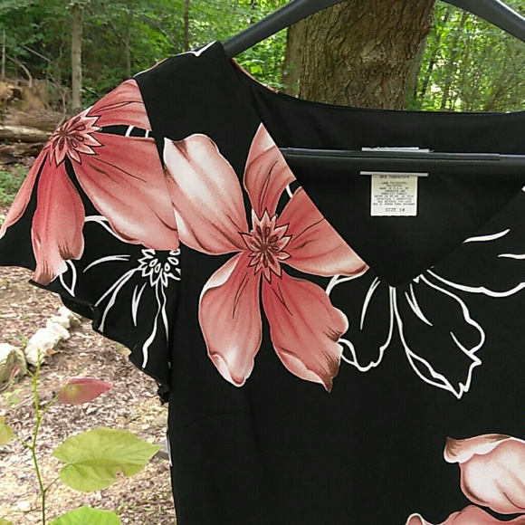 Metaphor Dress - Picture 6 of 6