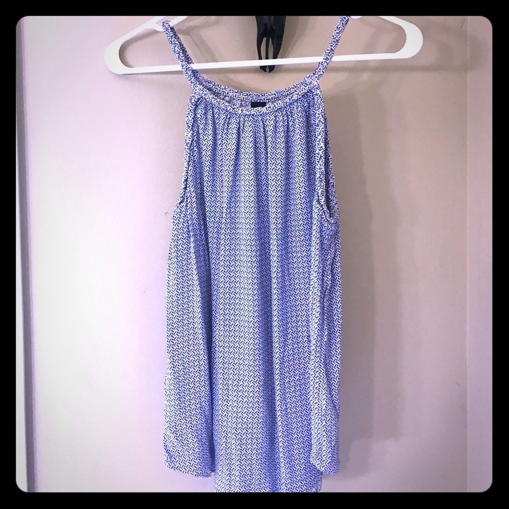 Gap flowy tank