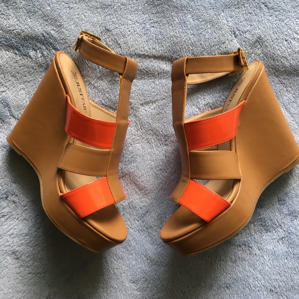 Super cute Orange and tan platform sandals.