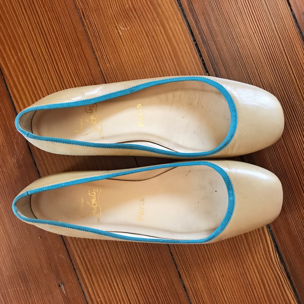 Christian Louboutin beige flats. Size US 8.5.