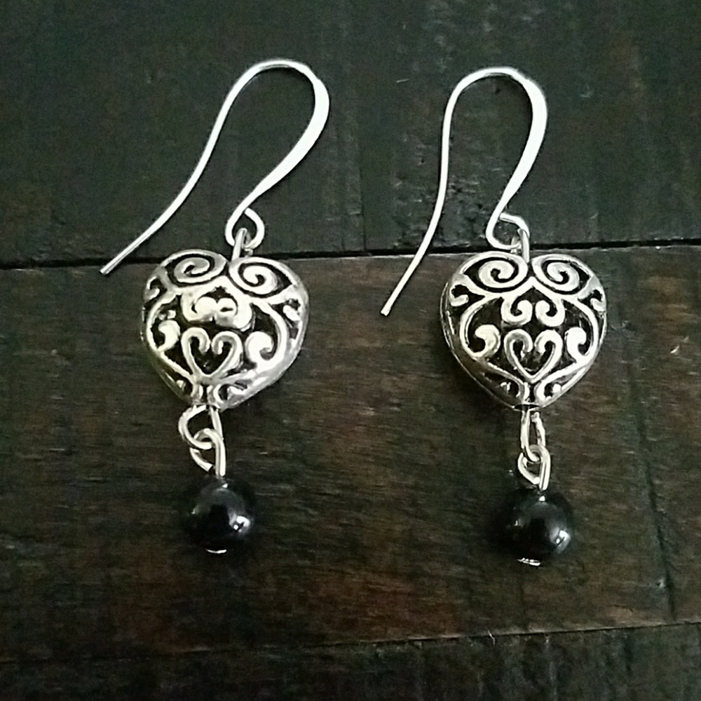 NEW! Silver and black heart dangle earrings!