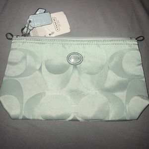 BNWT Coach makeup bag