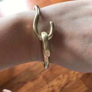 Gold bracelet