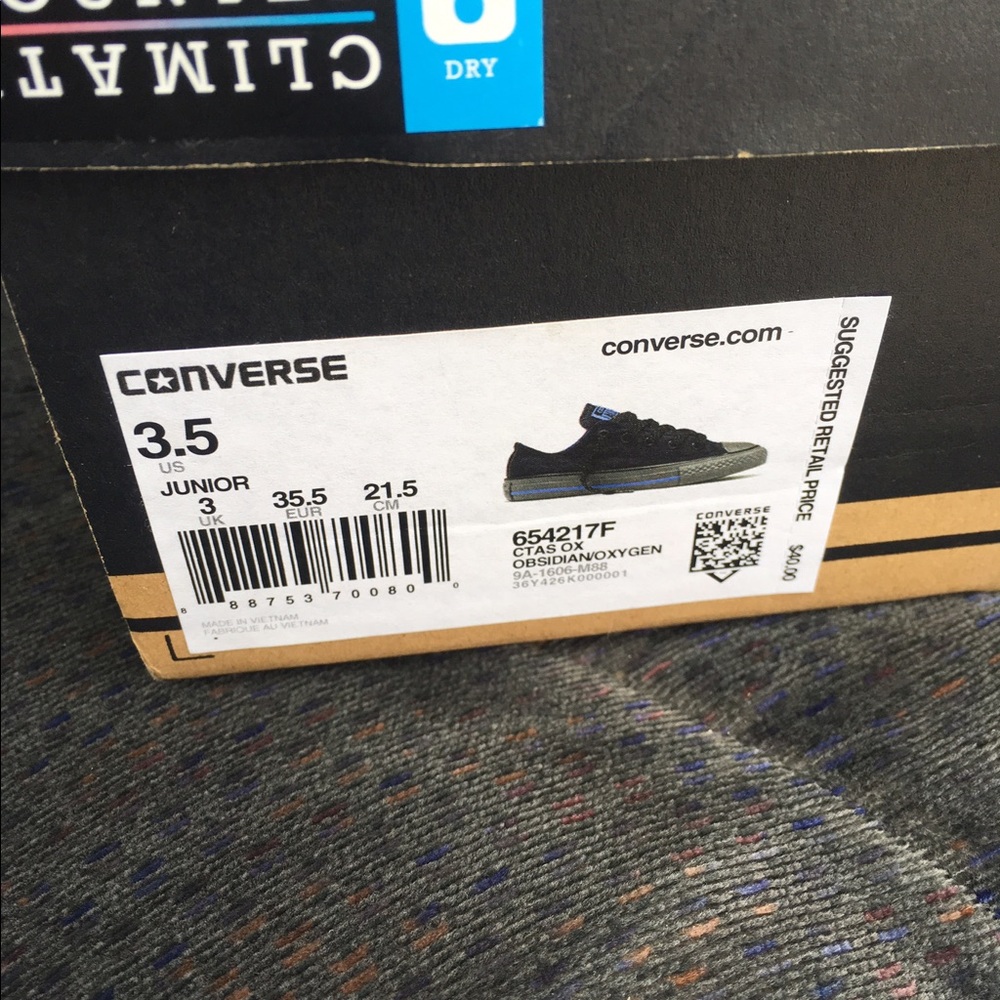Converse shoes 3.5 junior