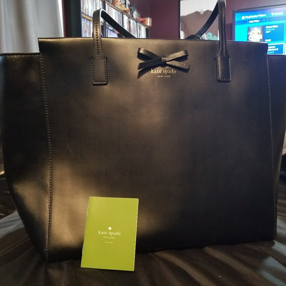 NWOT large Kate Spade tote.