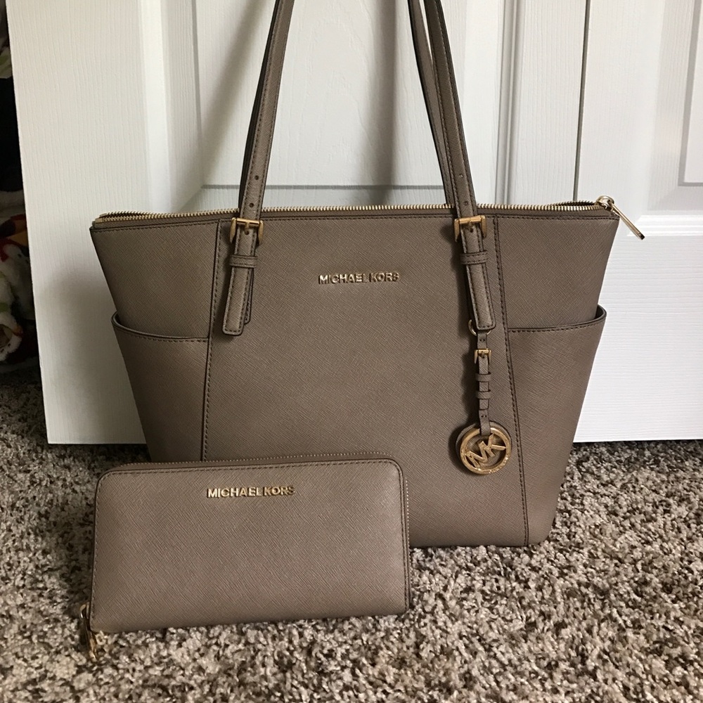 Michael Kors, Purse & Wallet Set.