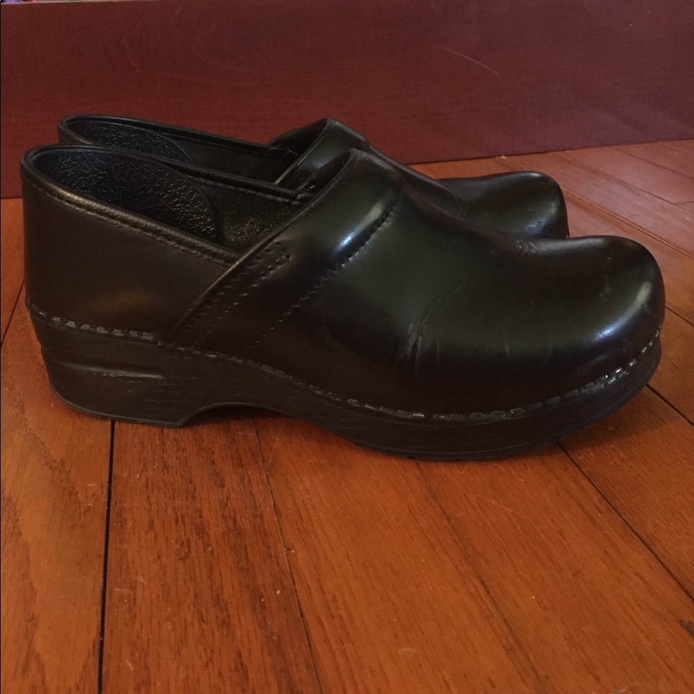 Dansko Clogs - Black