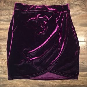 Misguided Dark burgundy velvet wrapfront miniskirt