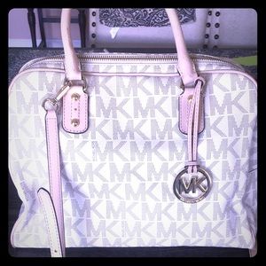 Michael Kors MK Signature vanilla large satchel
