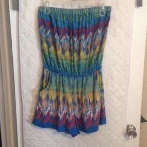 Multicolored romper w side pockets