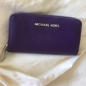 Michael Kors Jet Set Continental Wallet