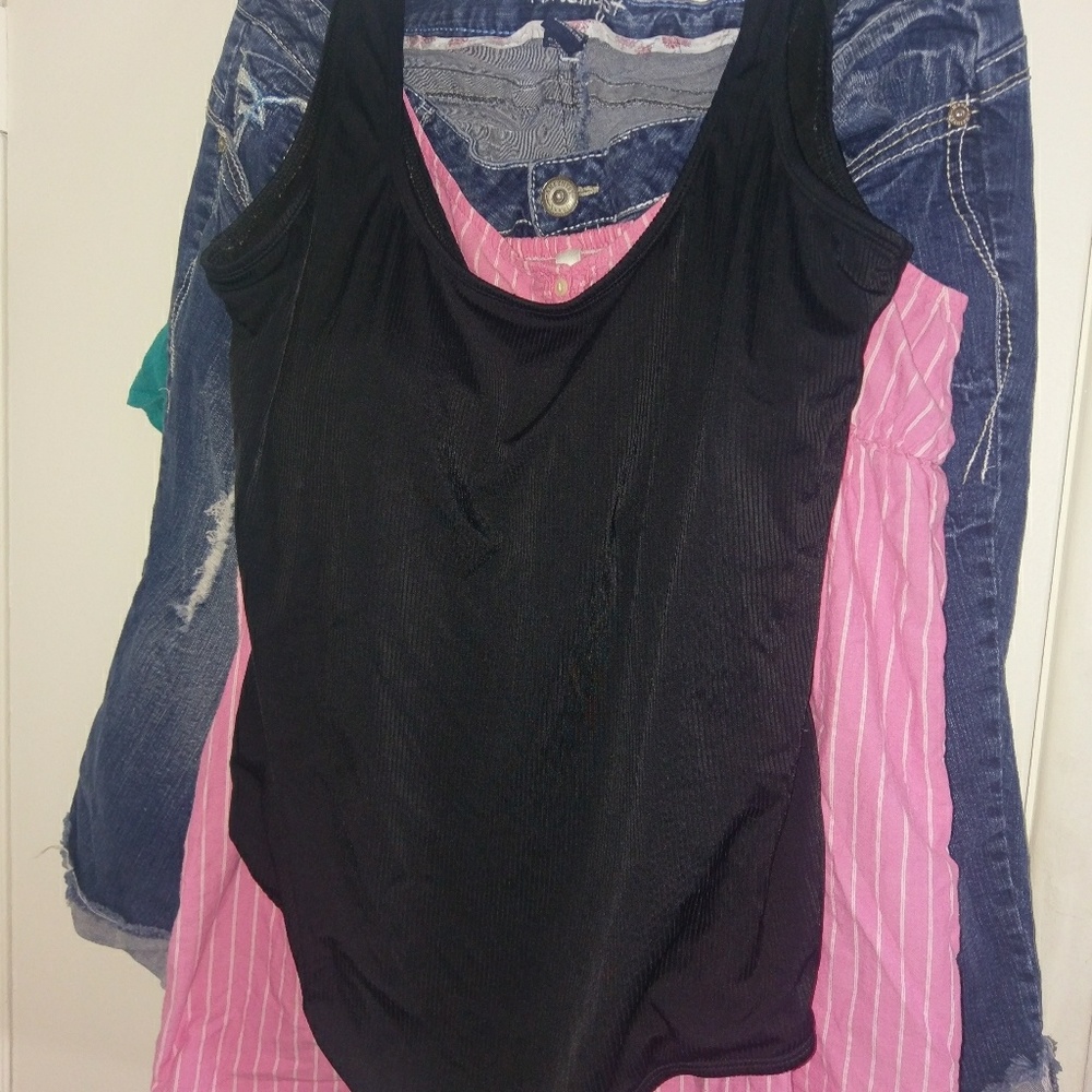 Black ribbed 3x 22/24 swimsuit with built in bra