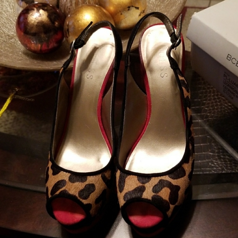 Guess Size 6.5 Leopard Print W/ Red Trim Too Sexy - image 7
