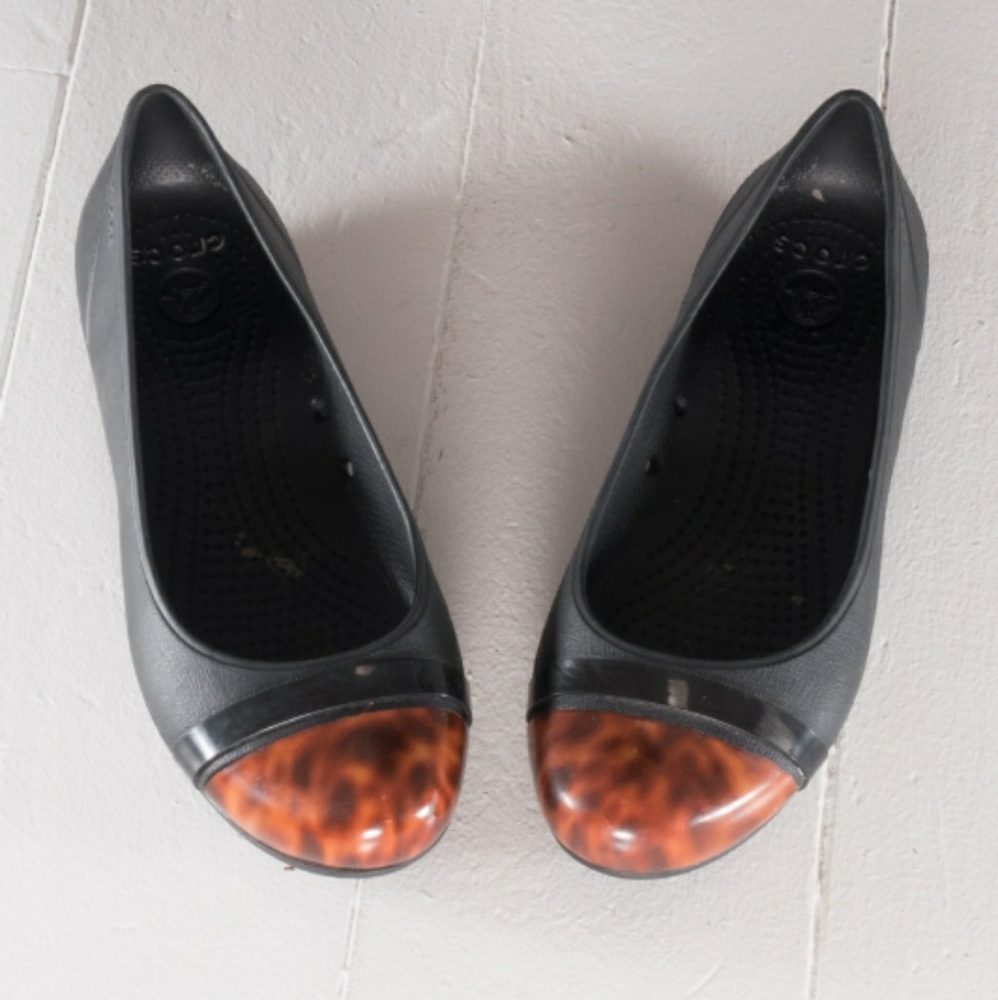 Crocs Black with Brown Toes Flats size 8