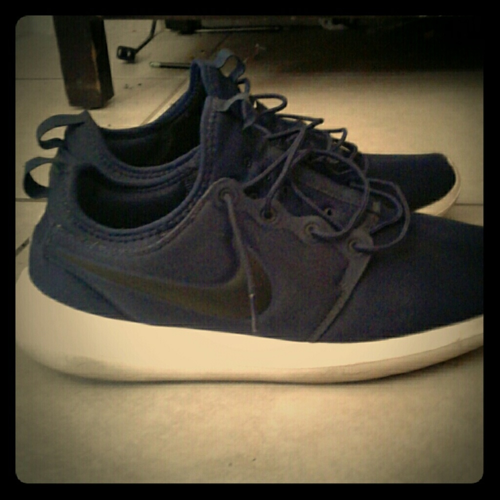 Roshe two