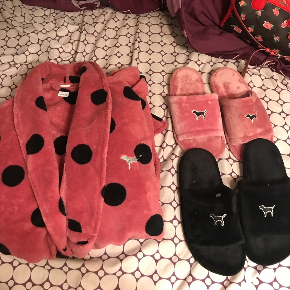 Pink And Nike Bundle.