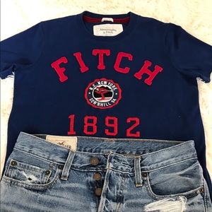 Abercrombie and Fitch ⛷1892 T-shirt⛷