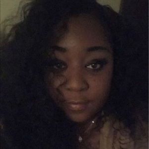 Meet your Posher, Keshia