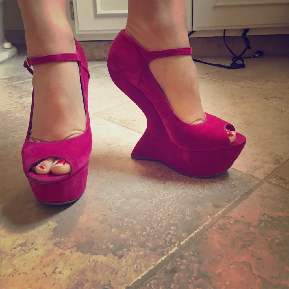 Hot pink heel