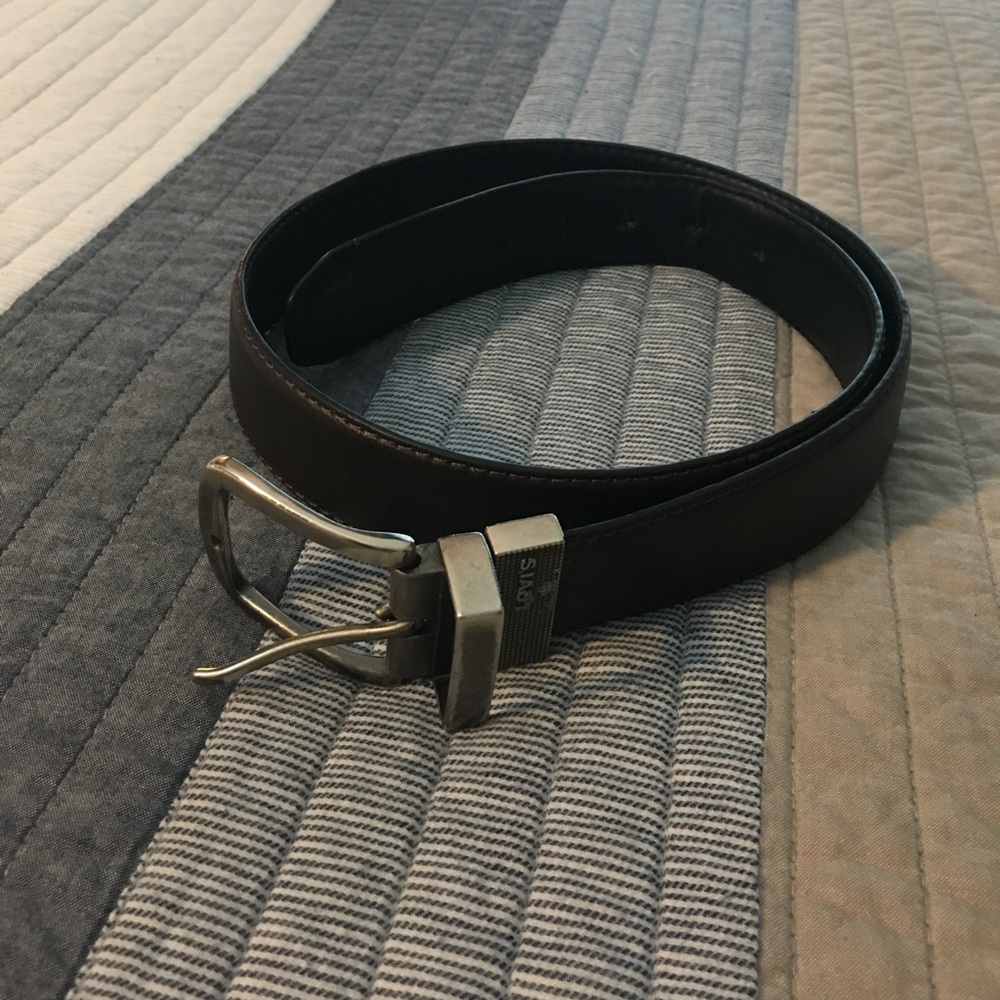 Brown and black reversible Levi's belt