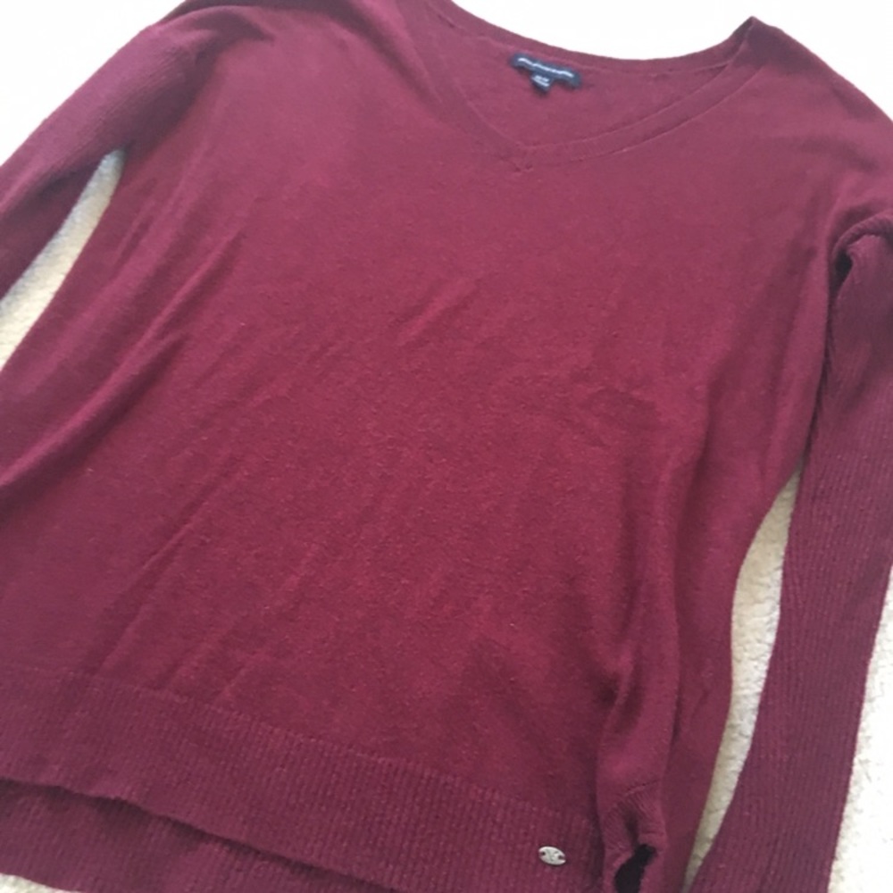 American Eagle Maroon Sweater
