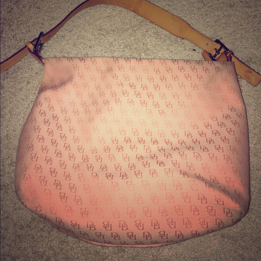 Dooney&Bourke purse ACCEPTS OFFERS
