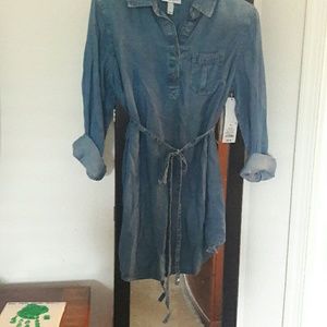 New Liz Lange Maternity  Chambray  top