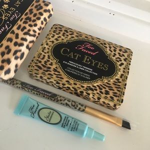 Too Faced Cat Eyes Eyeshadow Palette