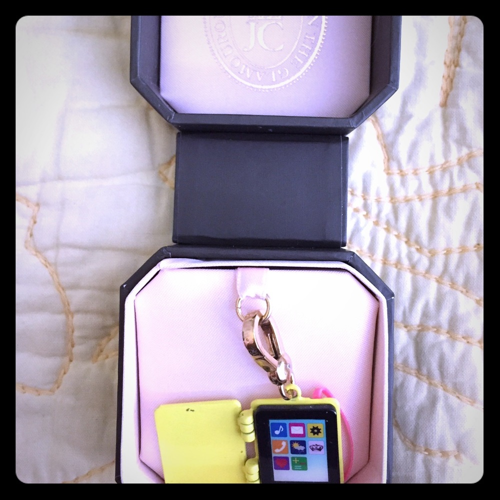 Juicy Couture iPad charm!