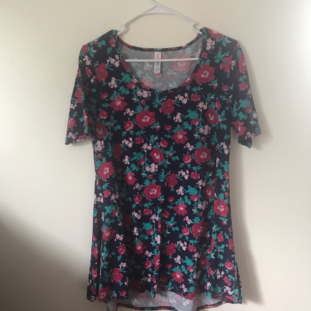 Lularoe Perfect T
