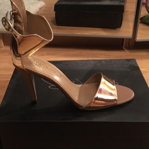 Report Signature Shoes - New Report Signature Glimmer Bronze sandal Report Signature Shoes - New Report Signature Glimmer Bronze sandal