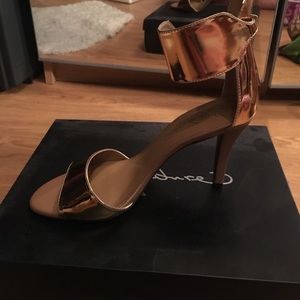 Report Signature Shoes - New Report Signature Glimmer Bronze sandal Report Signature Shoes - New Report Signature Glimmer Bronze sandal