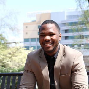 Meet your Posher, Dontavis