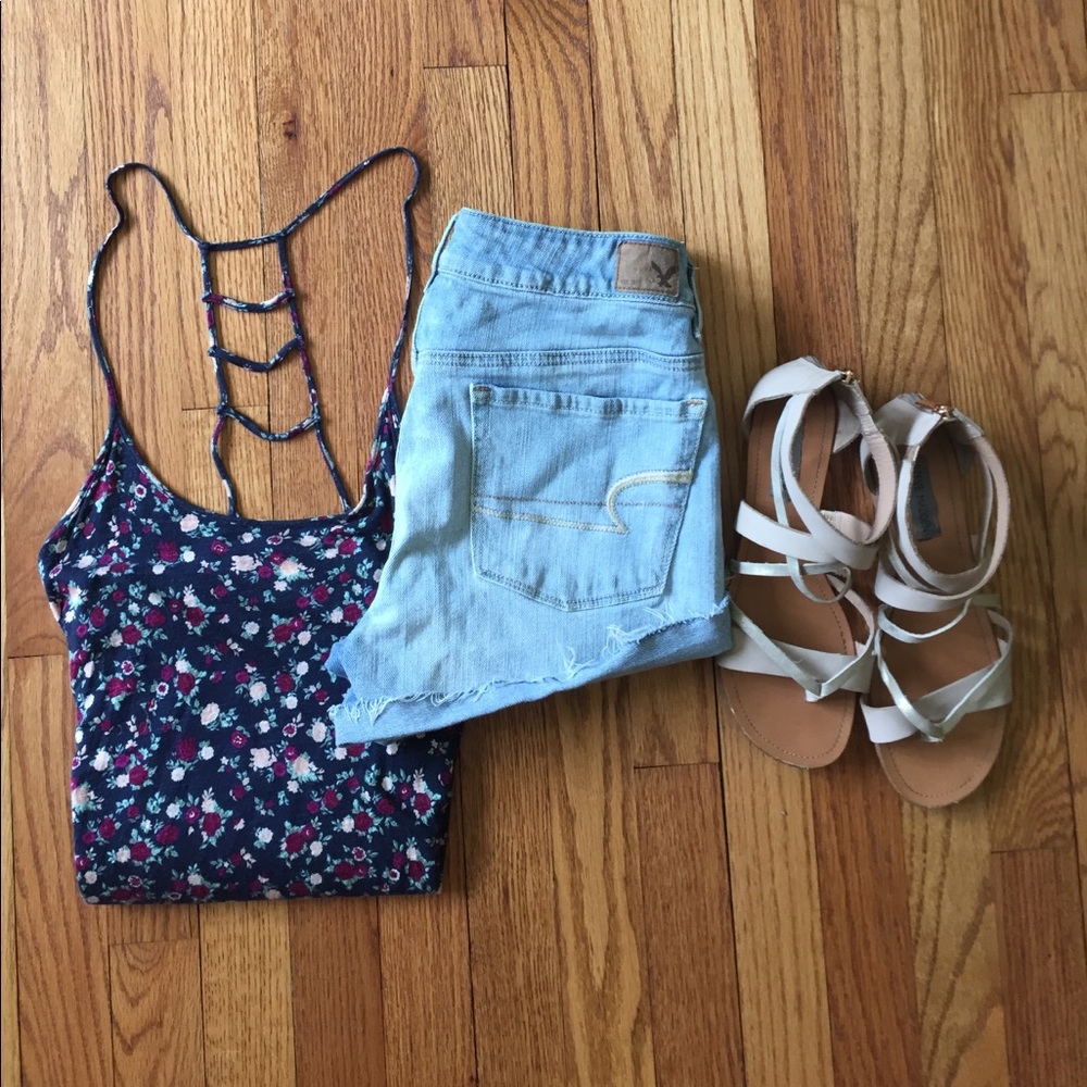 High or Mid Waisted American Eagle Shorts