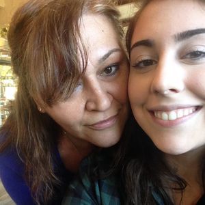 Meet your Posher, Ana sango