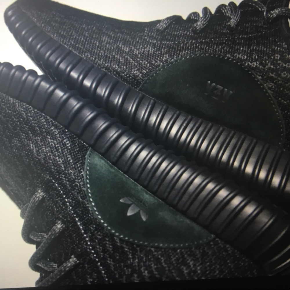 Yeezy boost 350 pirate black