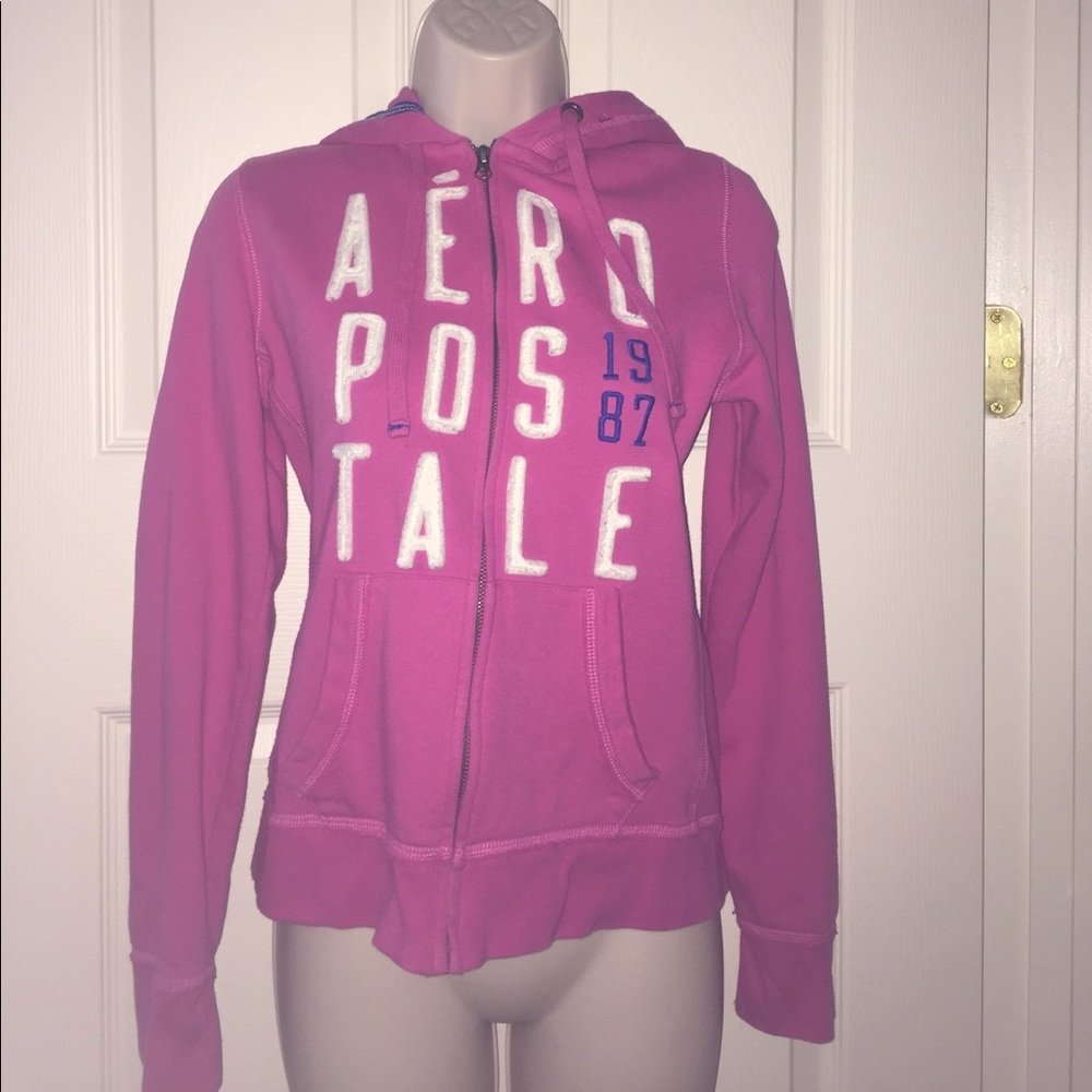 pink aeropostale medium sized sweatshirt.
