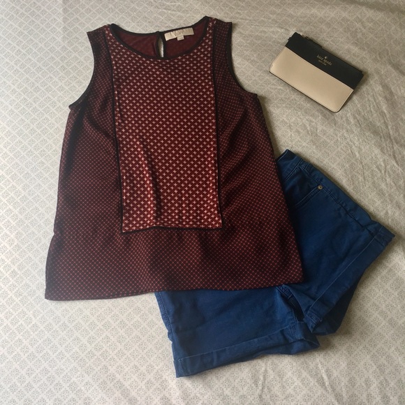 LOFT Tops - LOFT Ladder Lace Printed Shell