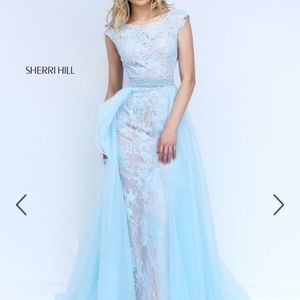 Sherri Hill blue overlay gown size 6