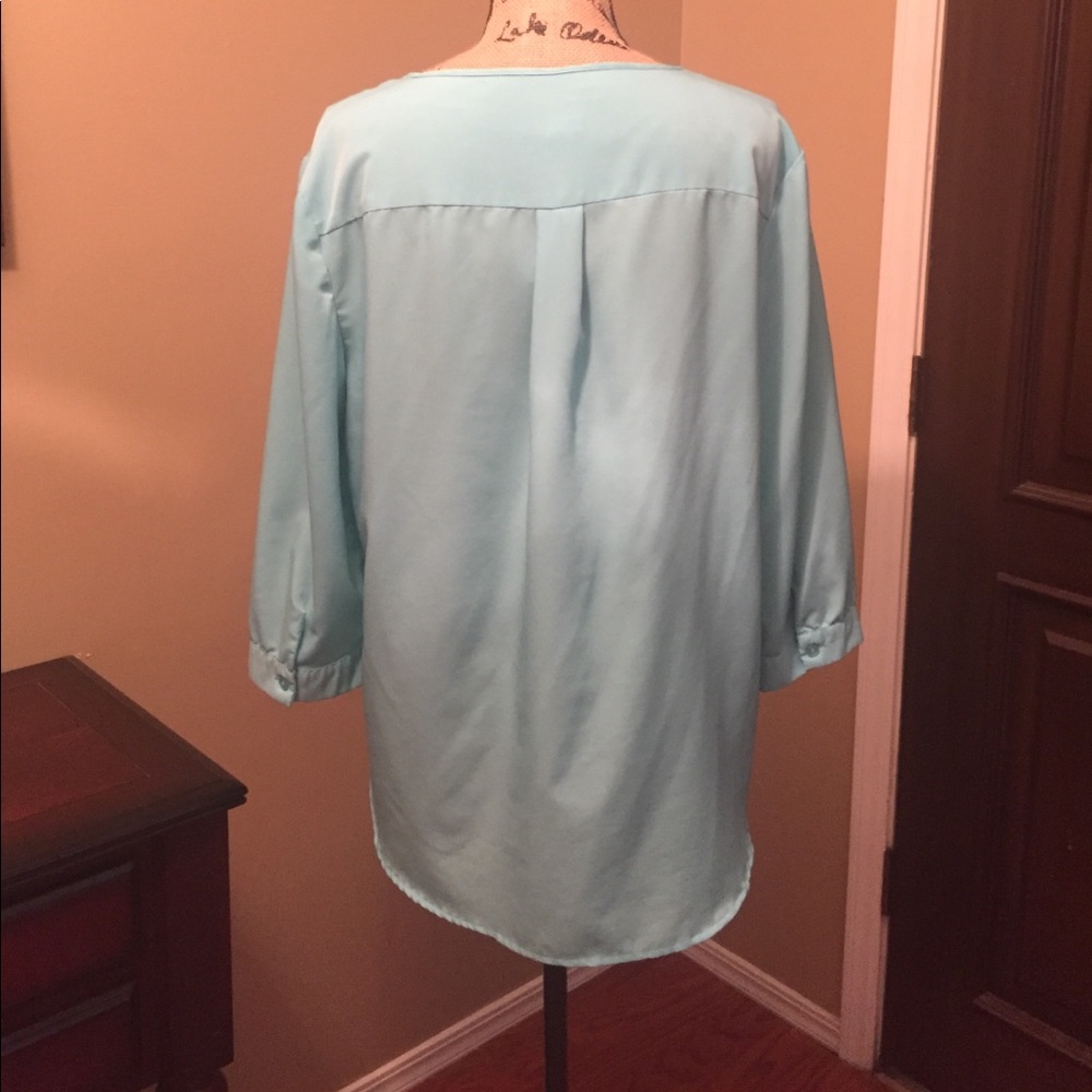 Chico's High-Low Blouse - Picture 4 of 6