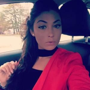 Meet your Posher, Danielle