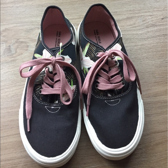 SOLD Zara Canvas Lace Up Shoes Tropical Prt SZ 37 - Picture 2 of 7